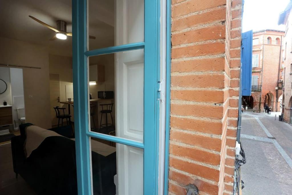 Chez Juliette, Proche Place Nationale Avec Parking Montauban Bagian luar foto